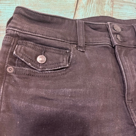 American Eagle Black Shortie Shorts Raw Hem Size 8 Casual - Picture 4 of 9